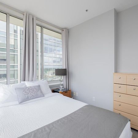 Obasa Suites @ The Hamilton Regina Ngoại thất bức ảnh