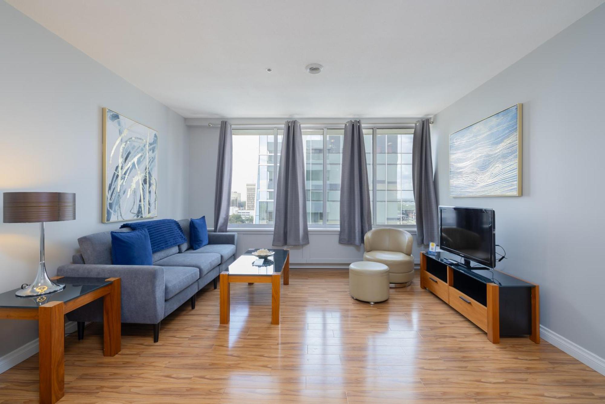 Obasa Suites @ The Hamilton Regina Ngoại thất bức ảnh